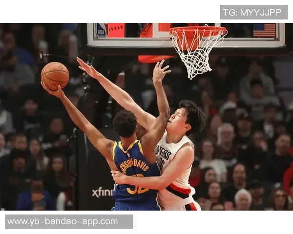 杨瀚森在垃圾时间出场2分29秒未得分却送出一个2加1精彩表现